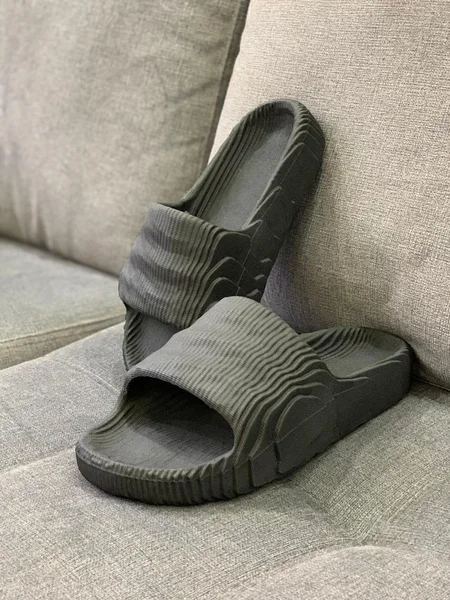 Ojota Negra Urban Addi